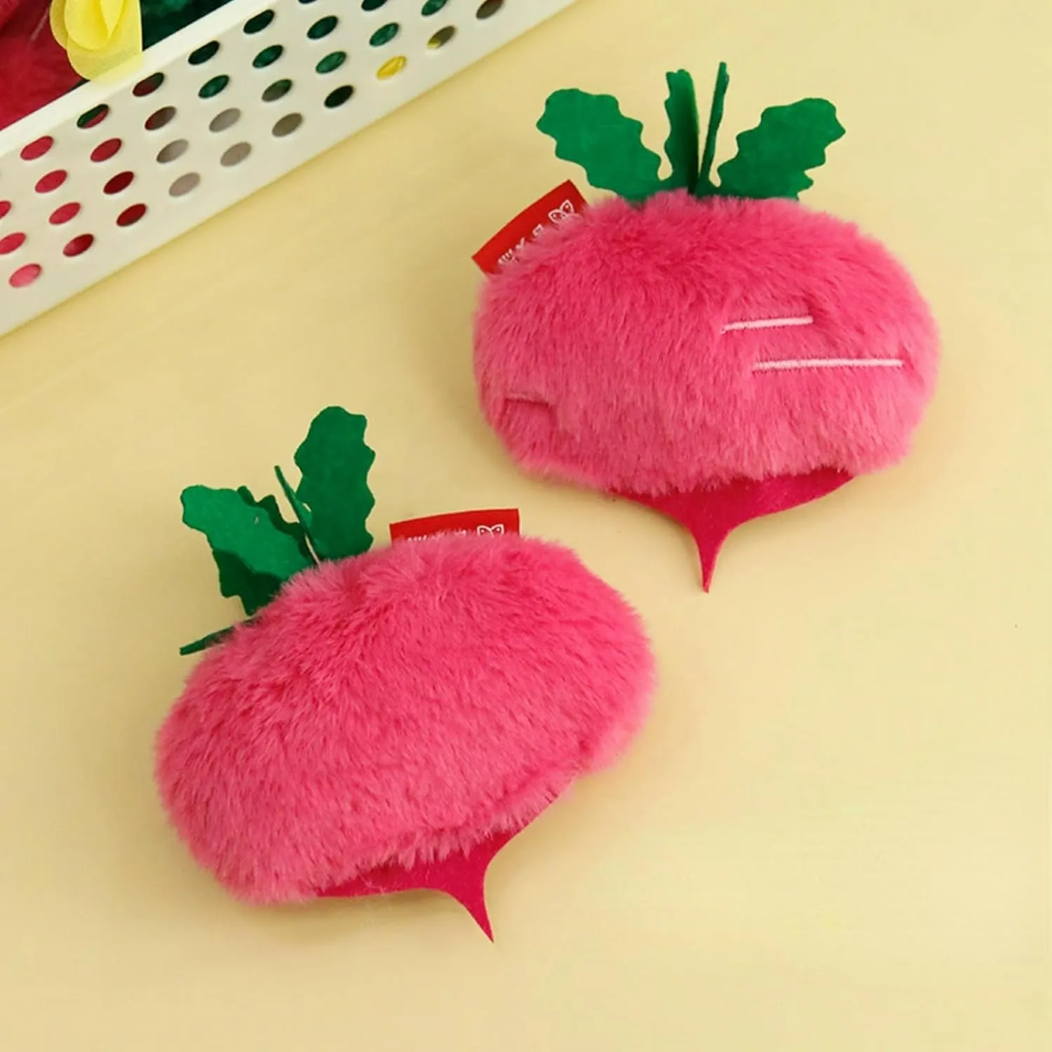 Cat Plush Toy Realistic Vegetable Set Cucumber Radish Shapes Sound-Making Plush Felt Fabric Catnip Crinkle Paper Dog Cat Accessories Pet Gifts for Christmas (Radish 3pcs)