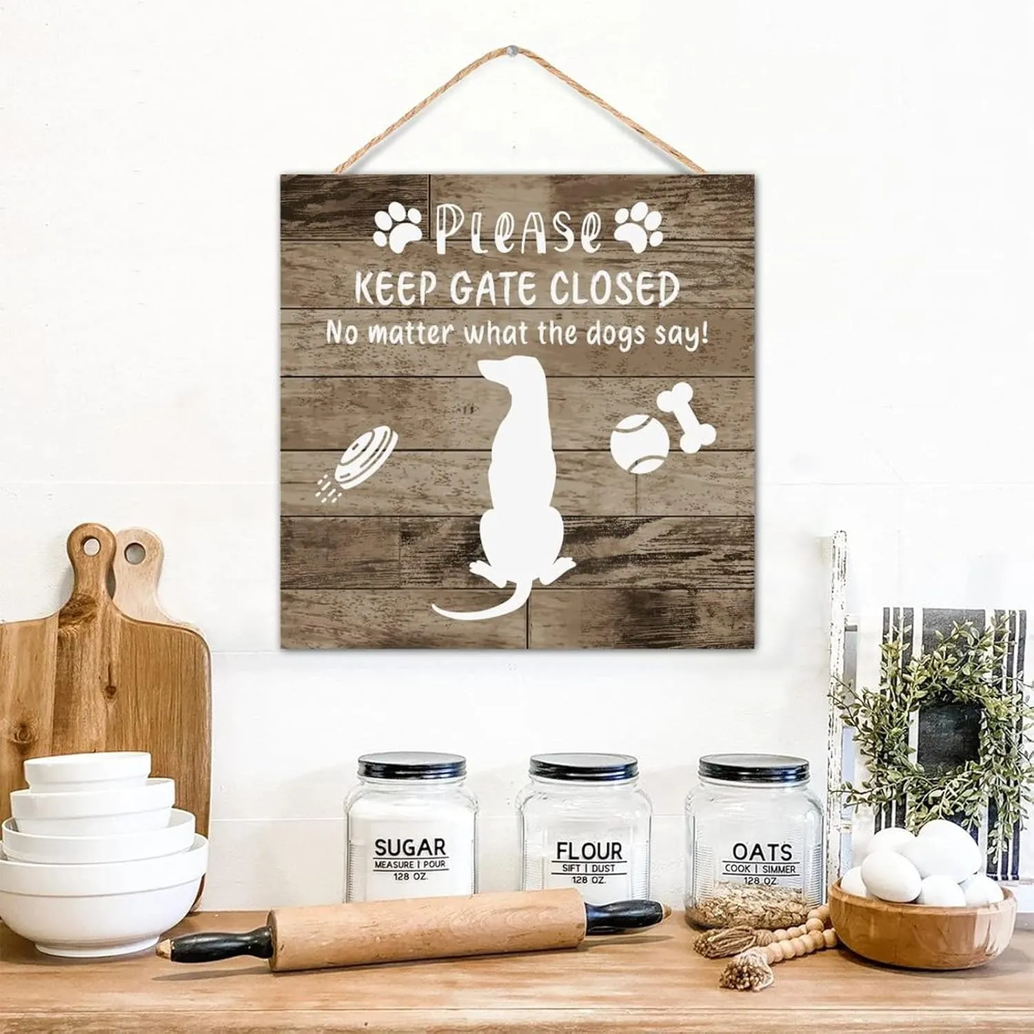 Inspirational Wood Pallet Wall Plaque Keep Gate Closed No Matter What The Dogs Say Home Decoration for House Modern Custom Wood Wall Sign Pet Dog Silhouette Table Wall Decor Sign Gift Bathroom 12x12